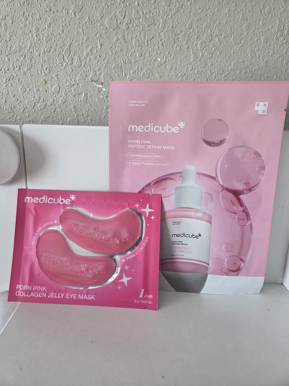 Medicube PDRN Pink Collagen Jelly Eye Mask – Pink